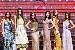“Мисс Россия 2012” гўзалларини “GULI” либослари безади.